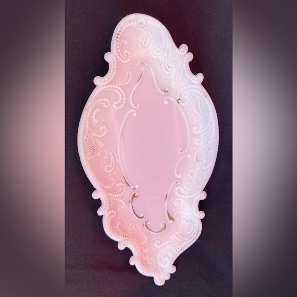 🤍🖤HP🖤🤍 Milk Glass Antique Victorian Dresser Pin Tray with Paisley Scroll Edging - Picture 8 of 10